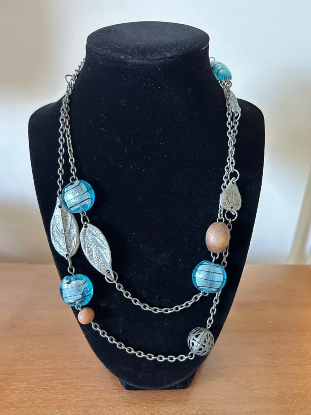 Blue Bead and Silver Leaf Necklace